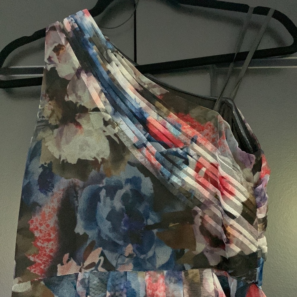 Adrianna Papell one shoulder printed chiffon gown - Picture 7 of 16